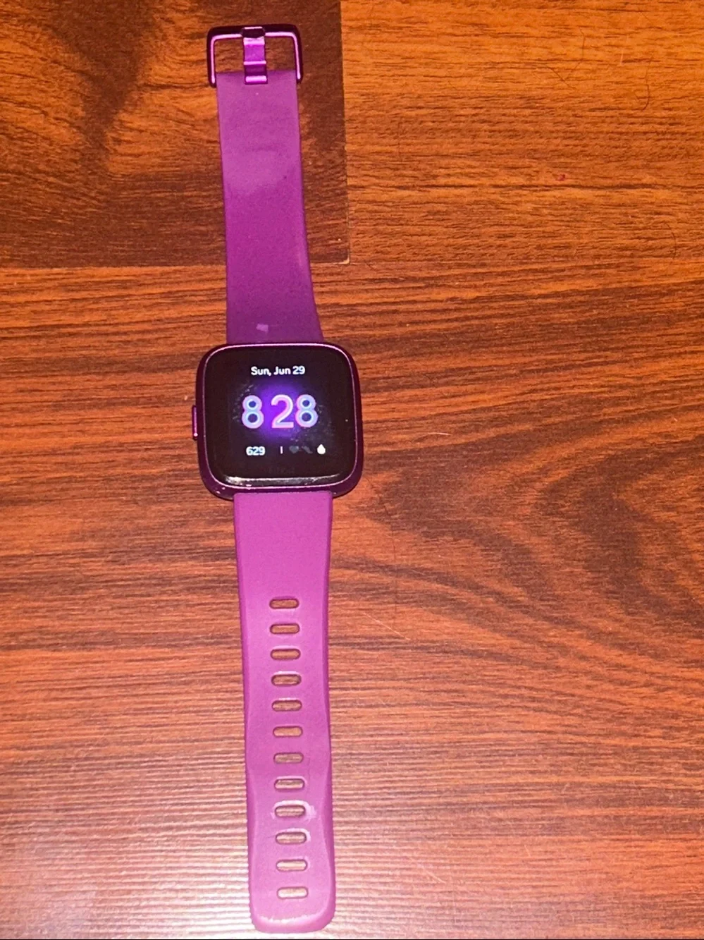 Fitbit Purple Versa Lite Mulberry Purple SmartWatch w/Original Charger